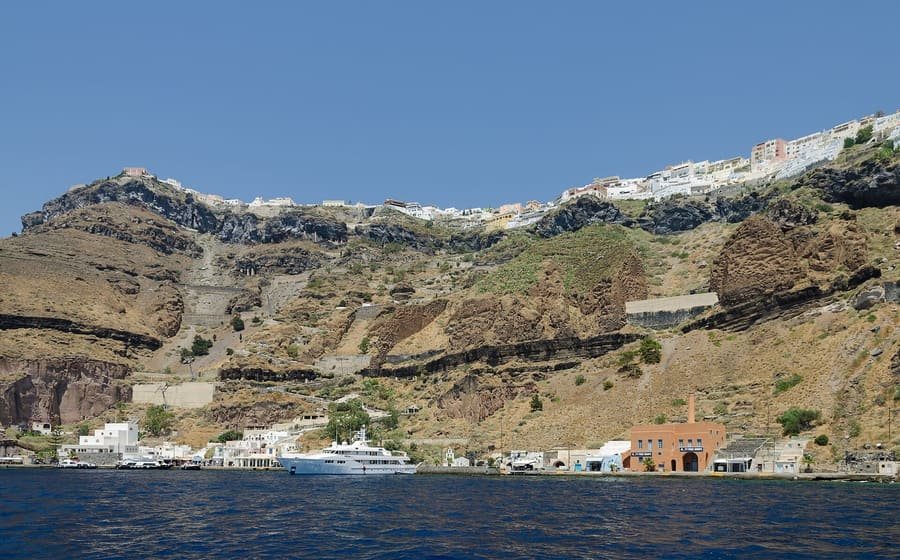The caldera cliff path in Fira, Santorini